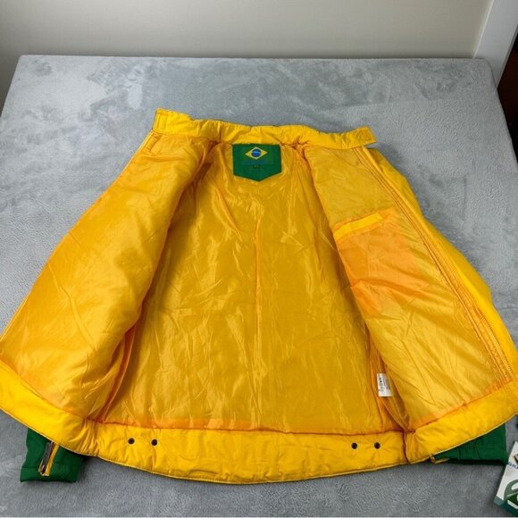 Brasil NWT Puffer Jacket Men's Size Large Outdoors Soccer - Picture 2 of 16